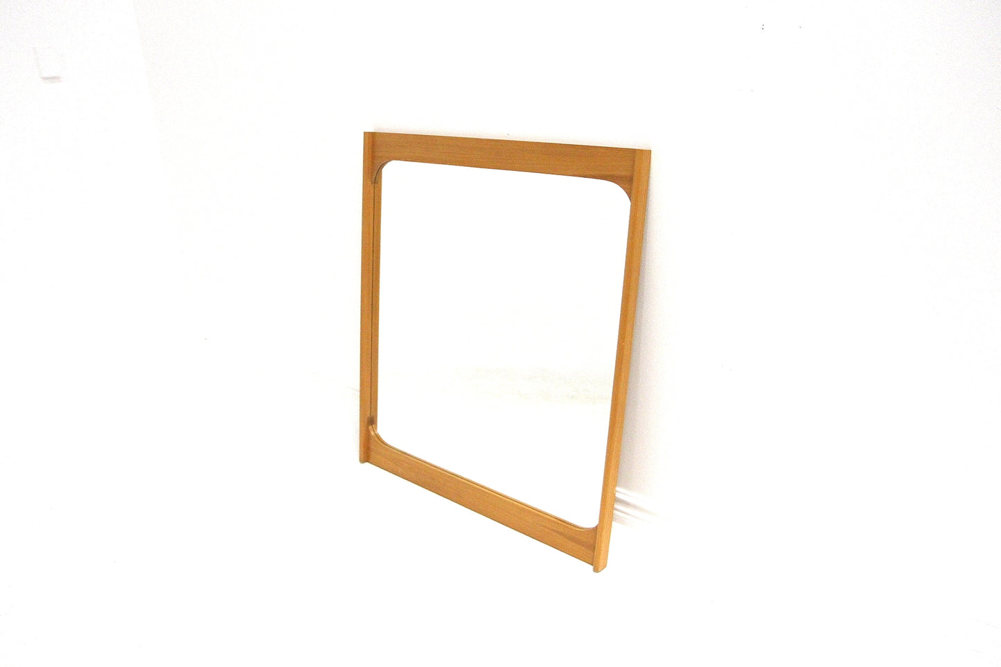 Specchio vintage design svedese anni 70 [sw23031] misure L.89,5 H.101 P.4