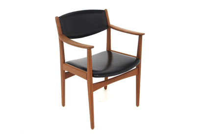 Poltroncina design danese vintage anni 60 [sw26943] misure L.57 H.80 P.53
