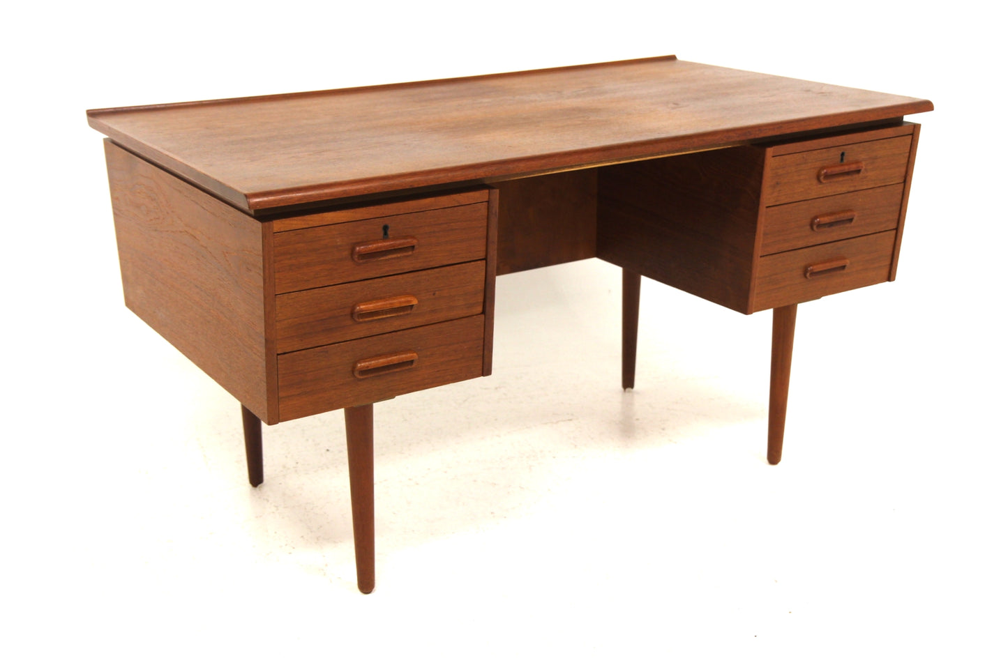 Scrivania design danese vintage anni 60 [sw28012] misure L.83 H.110 P.46