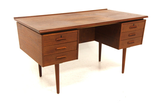 Scrivania design danese vintage anni 60 [sw28012] misure L.83 H.110 P.46