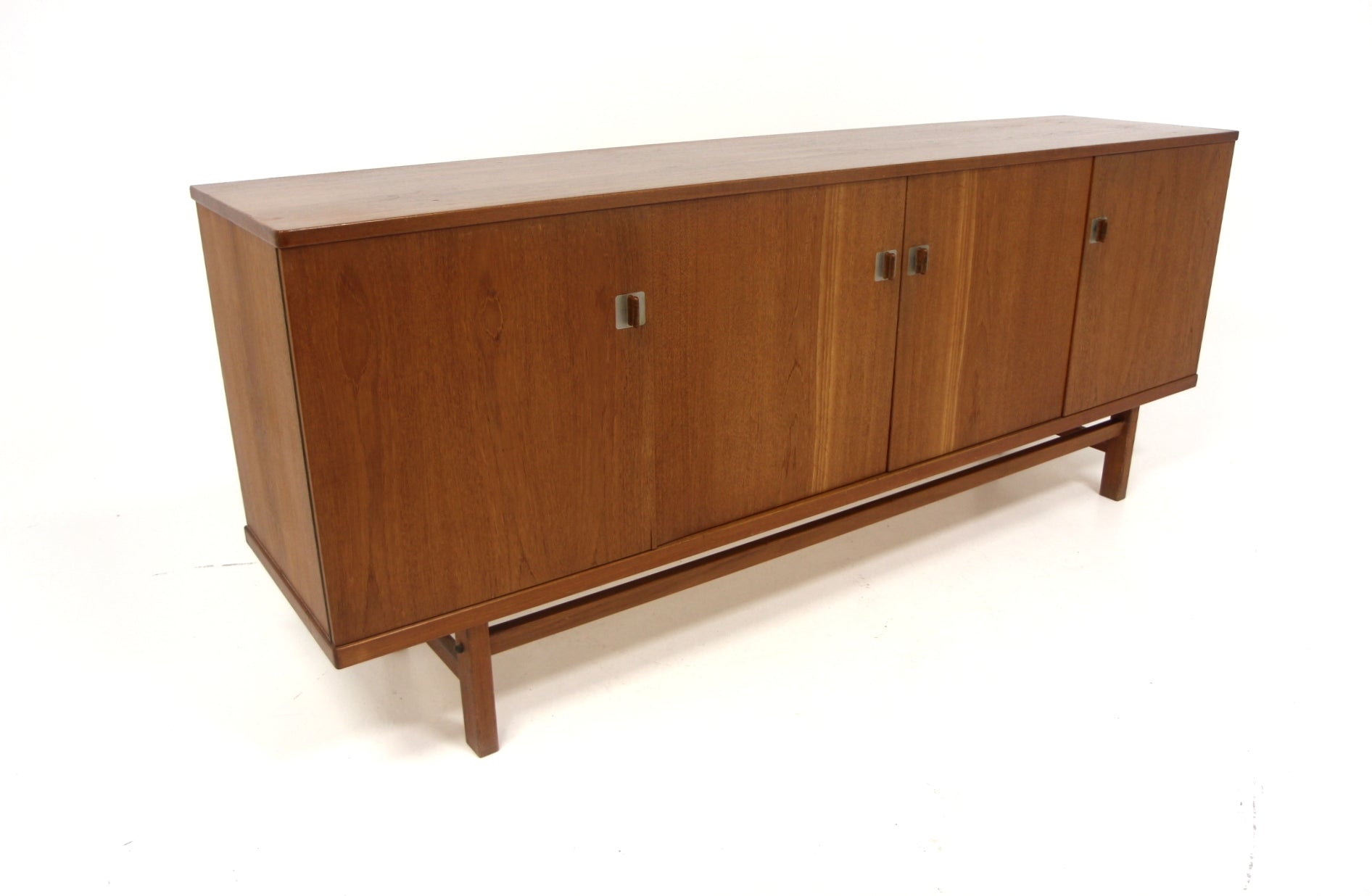 Sideboard Cannes Nils Jonsson design svedese vintage anni 50