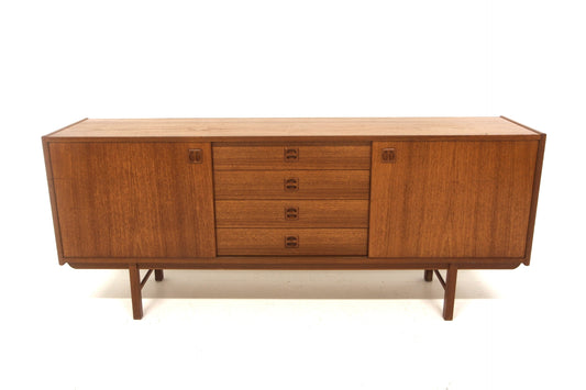 Sideboard "Korsör" Erik Wørtz design svedese anni '60 in teak — L.183 H.77 P.42 frontale
