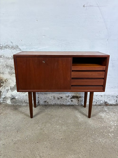 Sideboard compatta design danese vintage anni 50