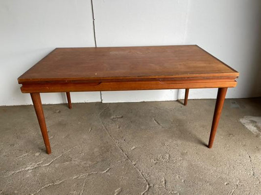 Tavolo allungabile vintage danese anni 60 teak sistema prolunghe restaurato
