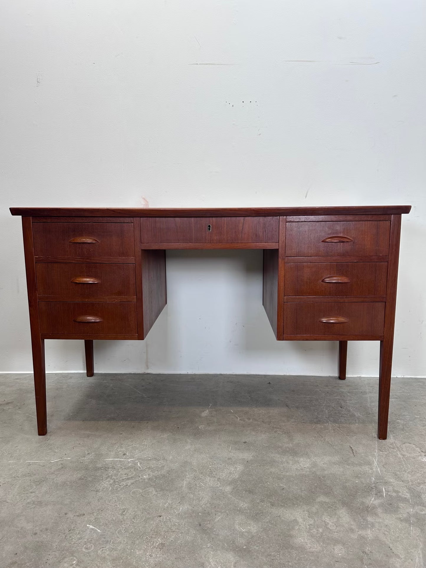 Scrivania 122cm teak design danese anni 50 | nr10524