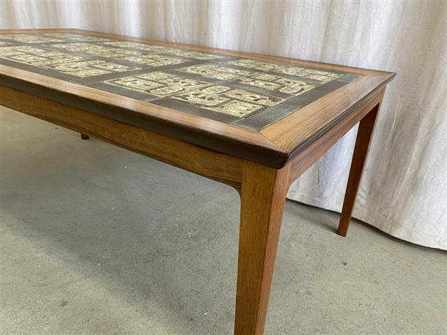 Tavolino vintage design danese anni 60 [j42927] misure L.137 H.52 P.75