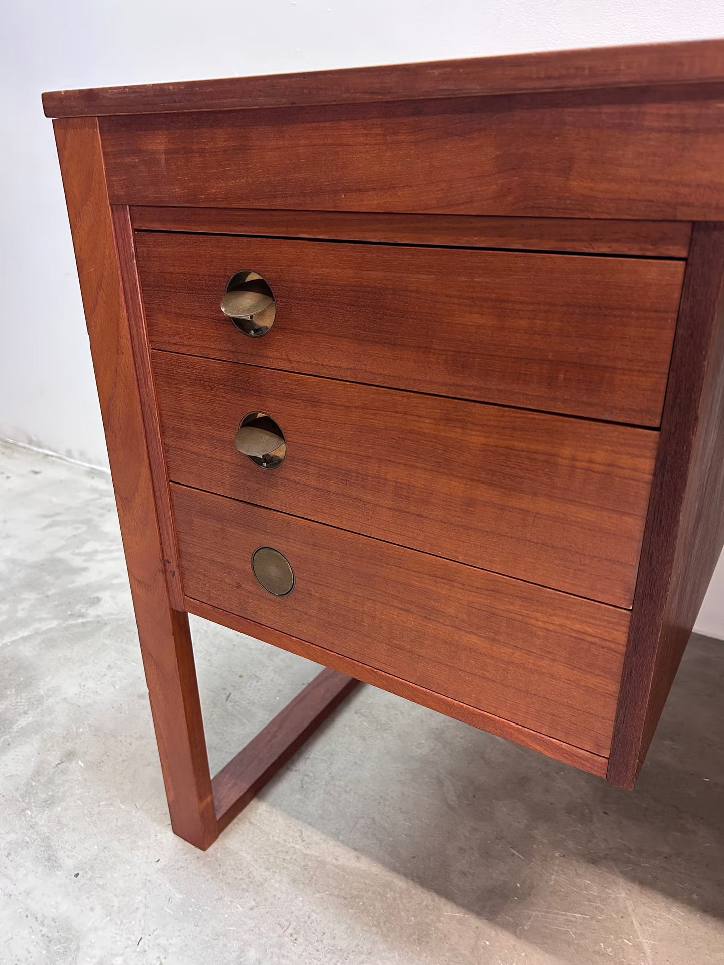 Scrivania Dyrlund teak design danese anni 50 | nr10011