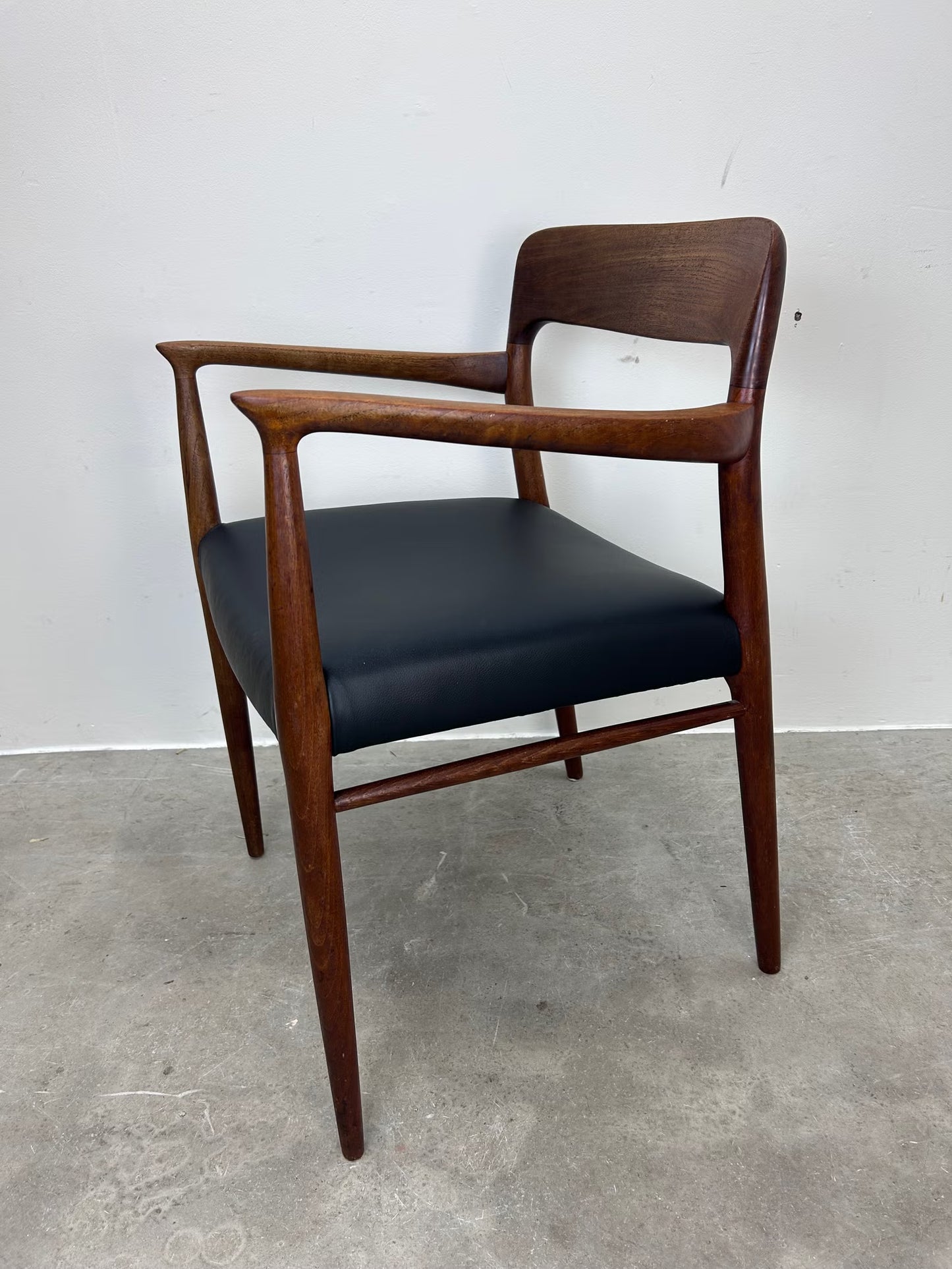 Sedia con braccioli Niels o Møller design danese vintage anni 60 | nr9920