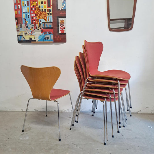 Sedie Arne Jacobsen serie 7 (ristoffate) design danese originale vintage anni 60 [79kr]
