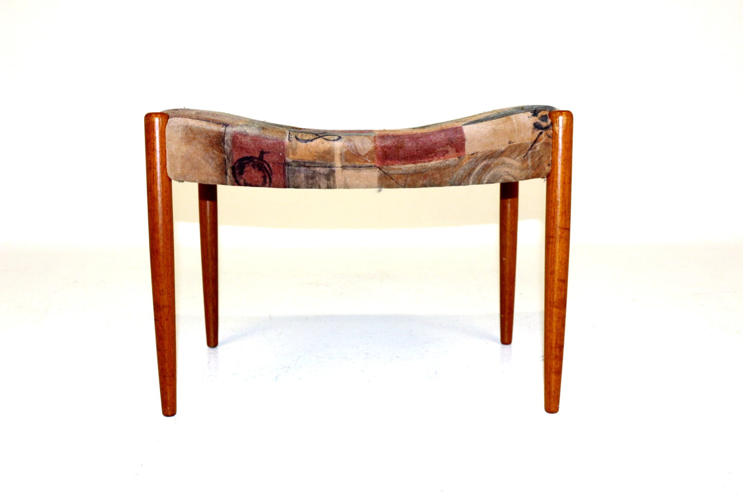 Poggiapiedi vintage design svedese anni 60 [sw16521] misure L.57 H.43 P.39