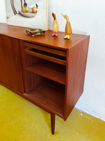 Credenza vintage design danese anni 60 [86j43210] misure H.107 L.165 P.44