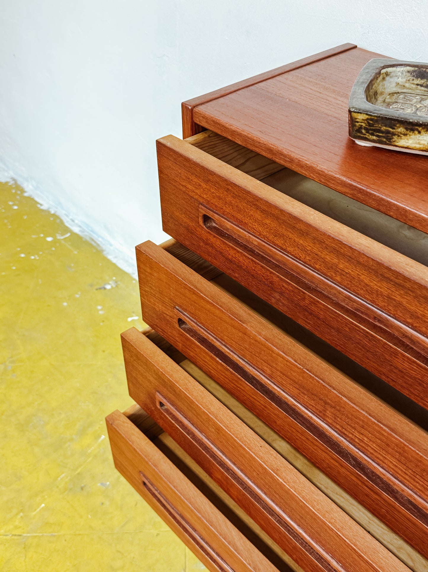 Comodino design danese vintage anni 50 [92vnt] misure L.62 H.72 P.30