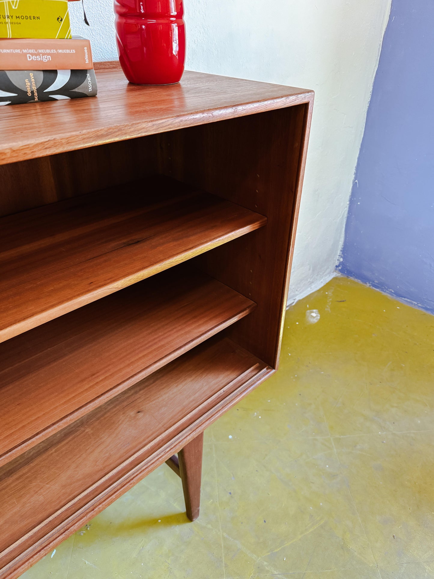 Credenza Arne Vodder design danese vintage anni 50 [84vnt] misure L.180 P.40 H.110