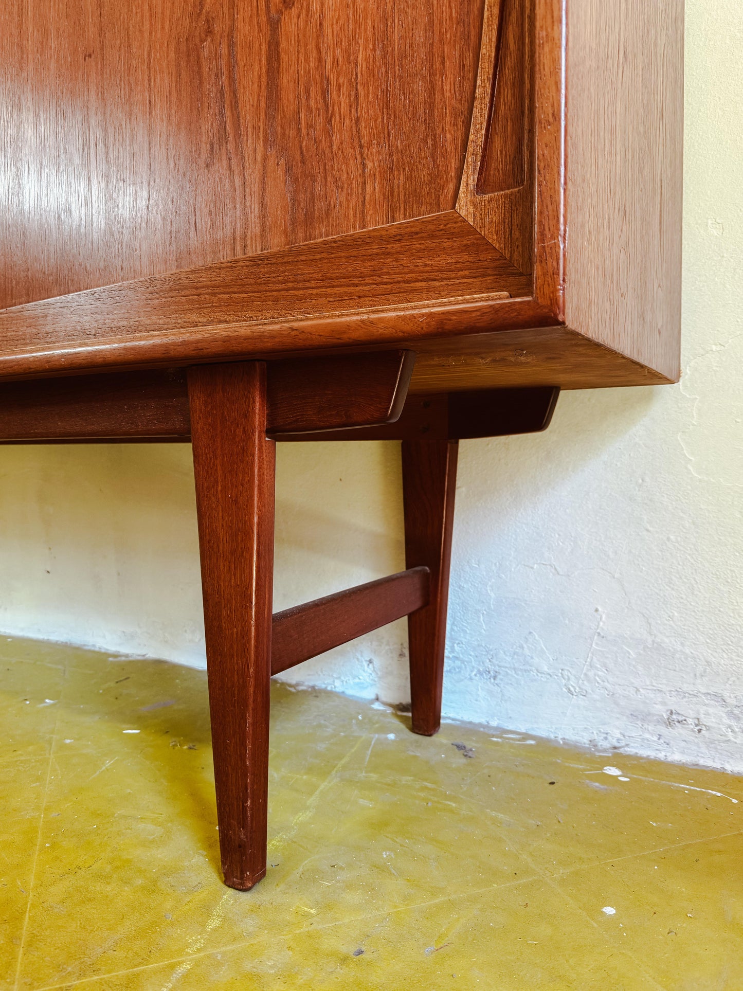 Credenza Arne Vodder design danese vintage anni 50 [84vnt] misure L.180 P.40 H.110