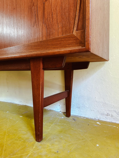 Credenza Arne Vodder design danese vintage anni 50 [84vnt] misure L.180 P.40 H.110