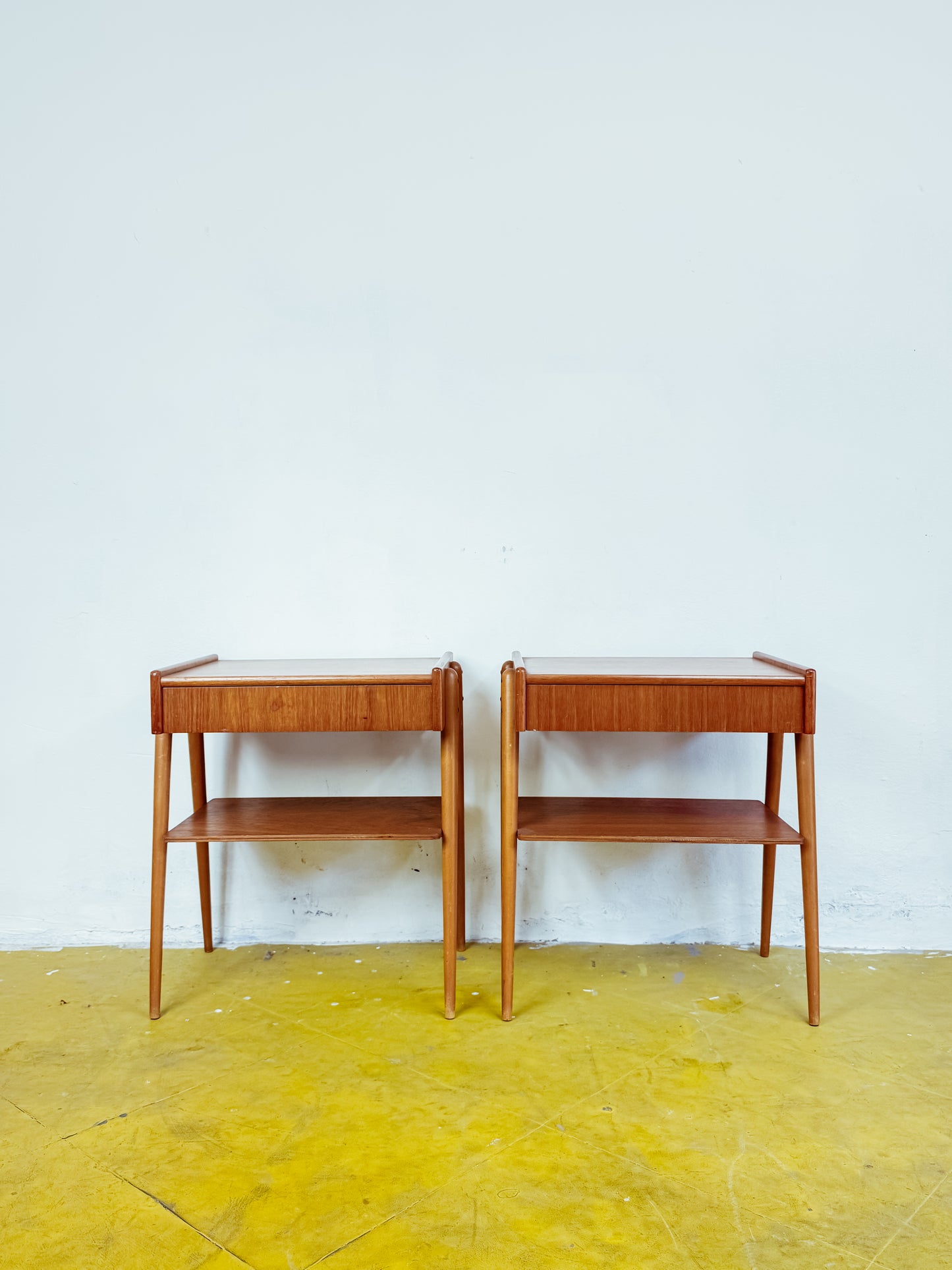 Coppia Comodini AB Carlström Svedesi Teak Anni '50 | Cassetto mensola