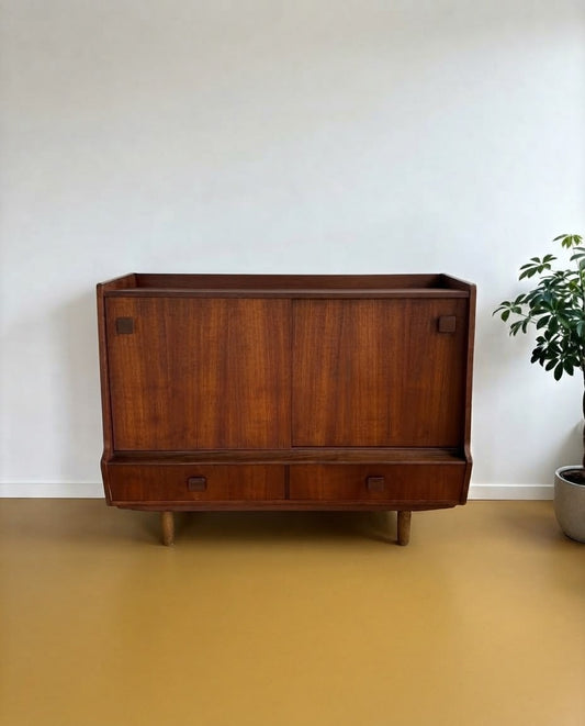 Credenza teak due ante e cassetti | design danese anni '60 | 120cm | 99vnt30