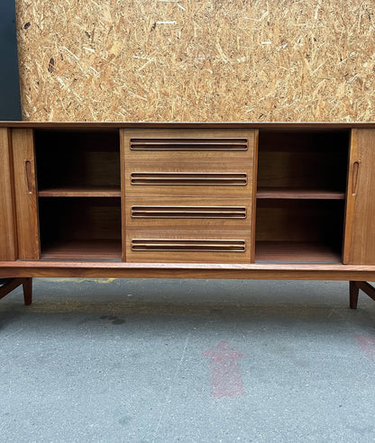 Sideboard design danese vintage anni 50 [ot] misure L.220 H.84 P.42