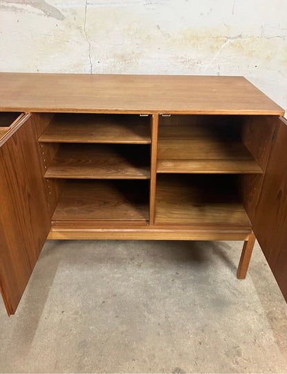 Sideboard Bernhard Pedersen design danese vintage anni 50 [ck1935] misure L.234 H.86 P.54