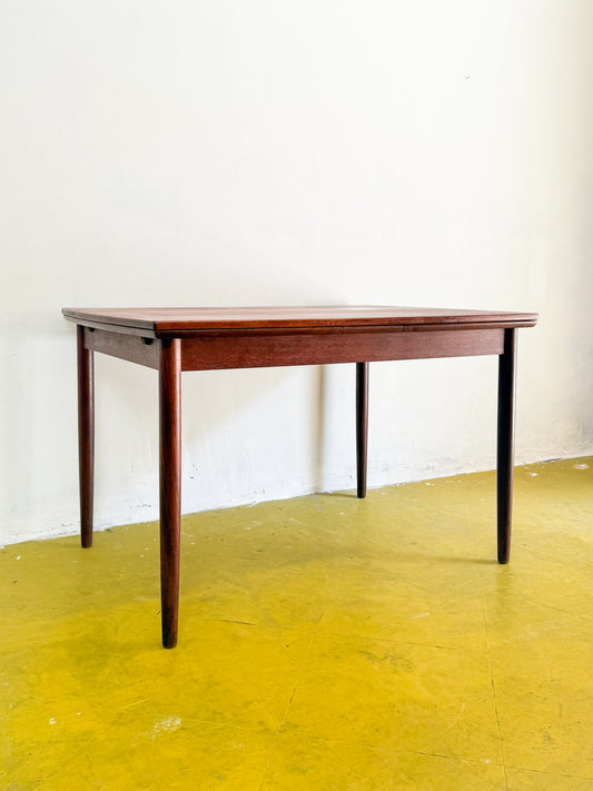 Tavolo vintage design danese anni 50 [87vnt4] misure L.123 P.85 H.75
