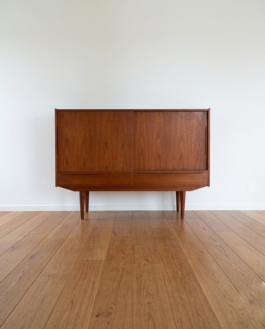 Armadio teak due ante e cassetti | design danese anni '60 | 99vnt150
