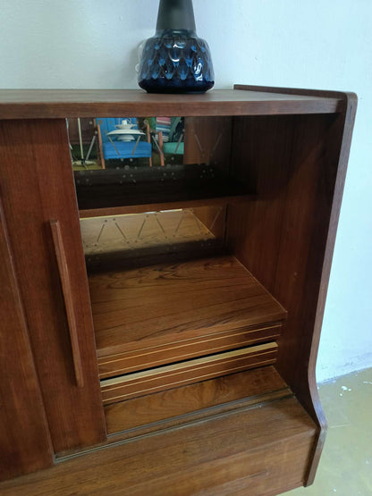 Credenza design danese vintage anni 50 [91vnt6] misure L.100 H.108 P.48 * IN FASE DI RESTAURO *