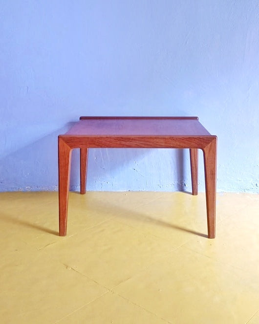 Tavolino Kurt Ostervig design danese vintage anni 60 [72sw16270] misure L.54 P.65 H.43