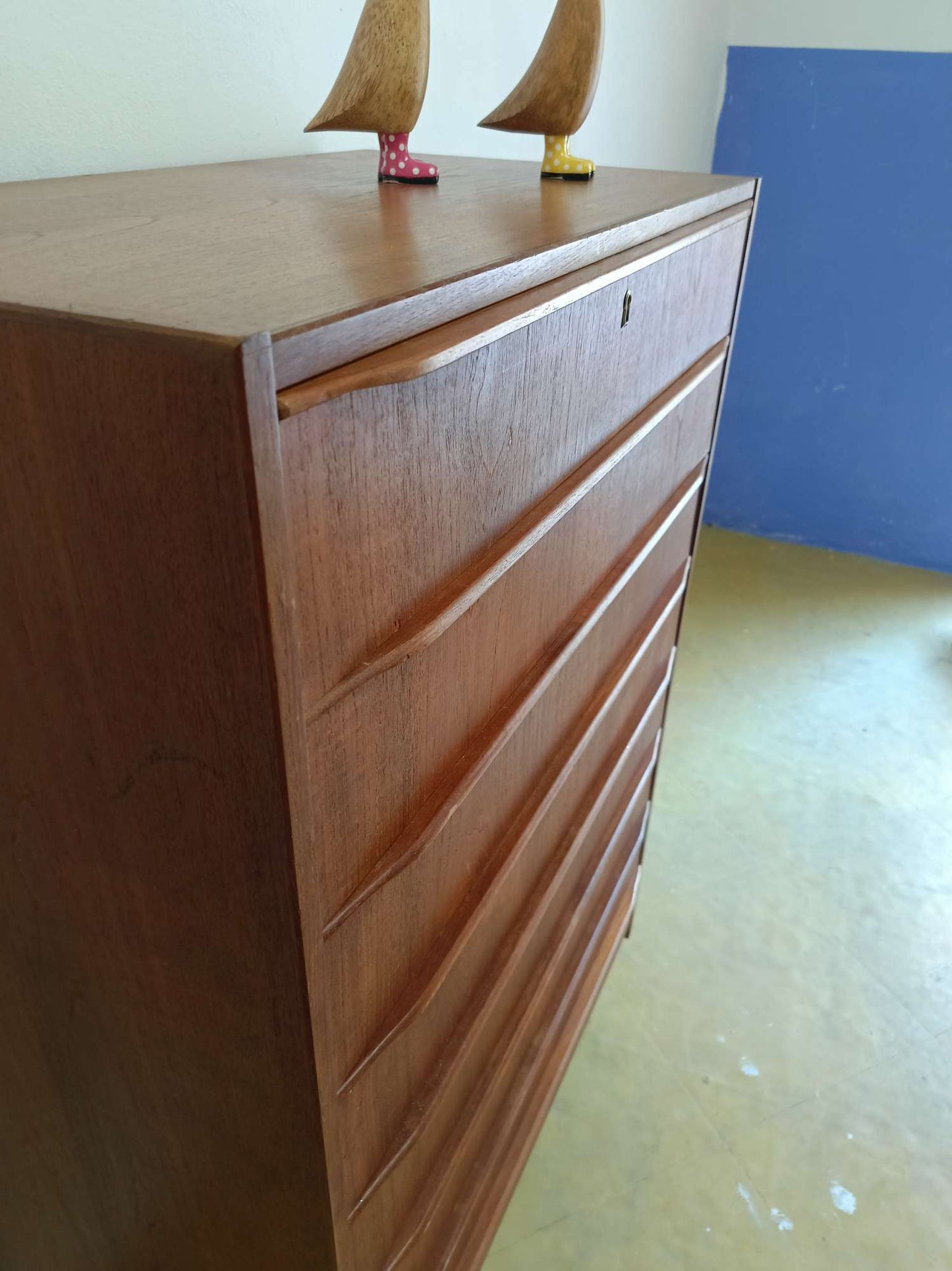 Cassettiera design danese vintage anni 50 [91vnt2] misure L.76 H.116,5 P.42