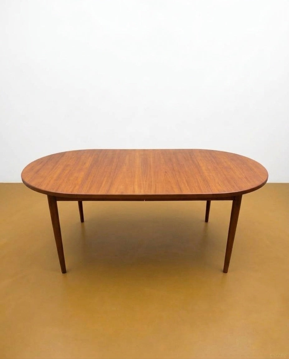 Tavolo ovale Bertil Fridhagen design svedese anni '60 | teak | 98mkt
