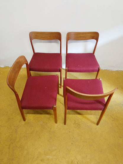 Sedie Henning Kjærnulf design danese vintage anni 50 | set 4 sedie bordeaux