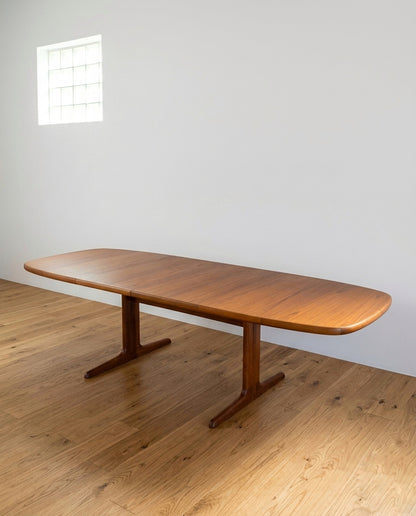 Tavolo ovale design danese vintage anni 60 | 165cm | 97ck2333 IN ARRIVO AD APRILE