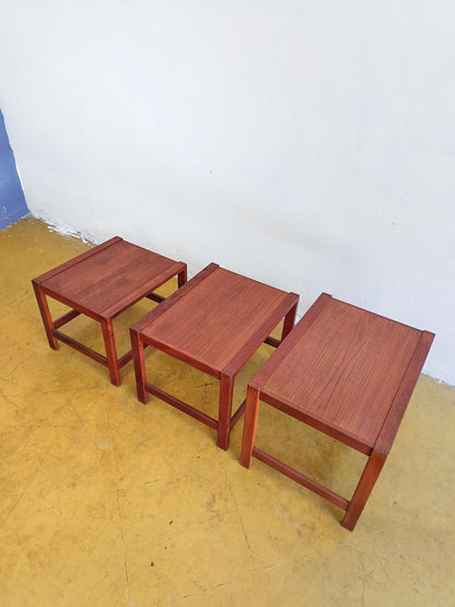 Tavolini tris Tonder Mobelvaerk design danese vintage anni 50 [trizfoz] misure L.63 H.46 P.46
