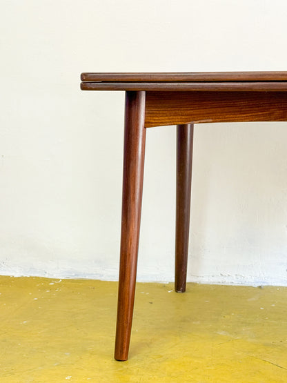 Tavolo vintage design danese anni 50 [89vnt2] misure L.140+2*54 H.74 P.90