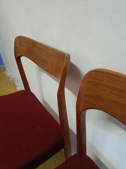 Sedie Henning Kjærnulf design danese vintage anni 50 | set 4 sedie bordeaux