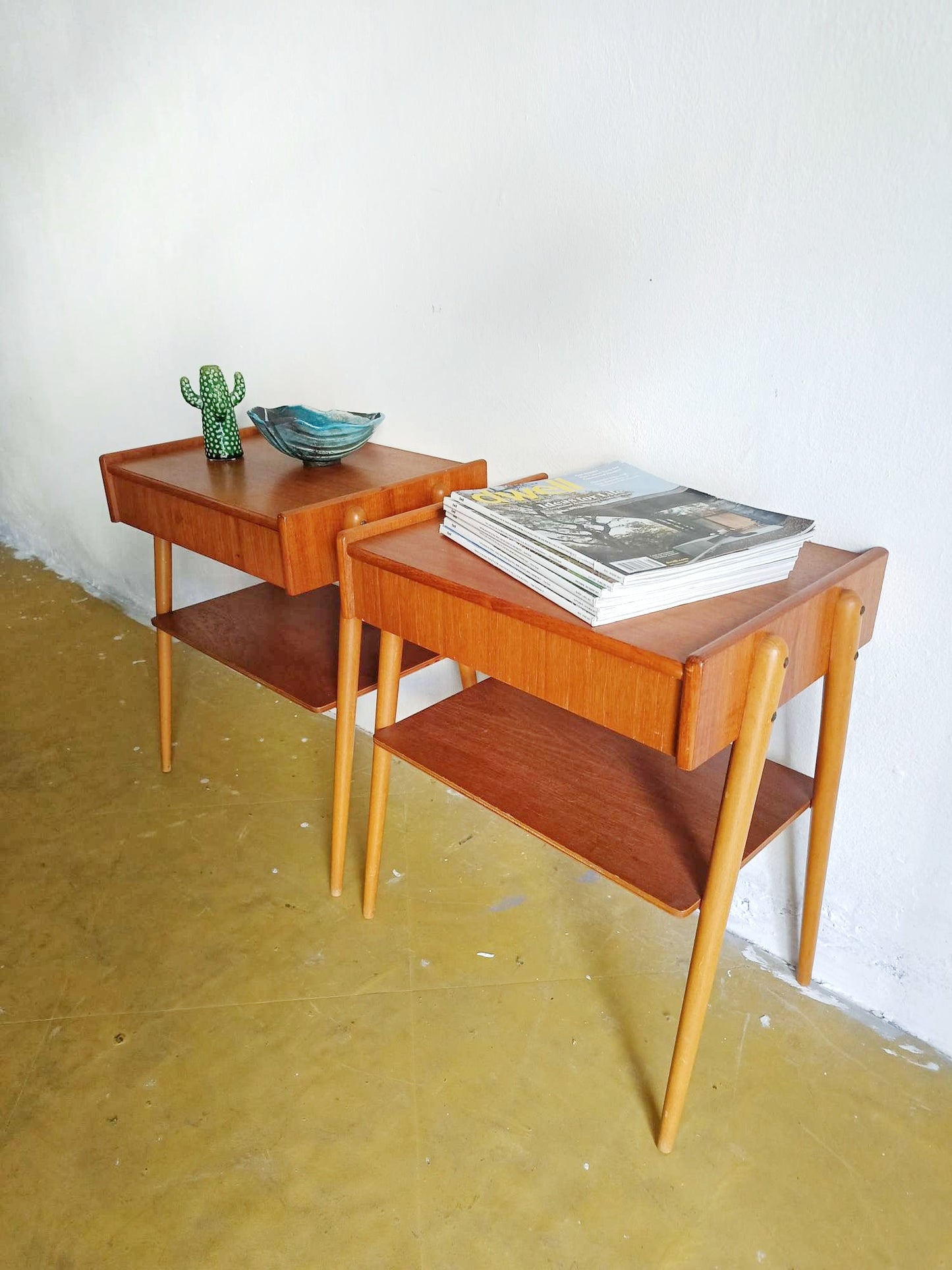 Comodini AB Carlström & Co. Möbelfabrik design svedese vintage anni 50 [80sw24733] misure L.46 P.32 H.52