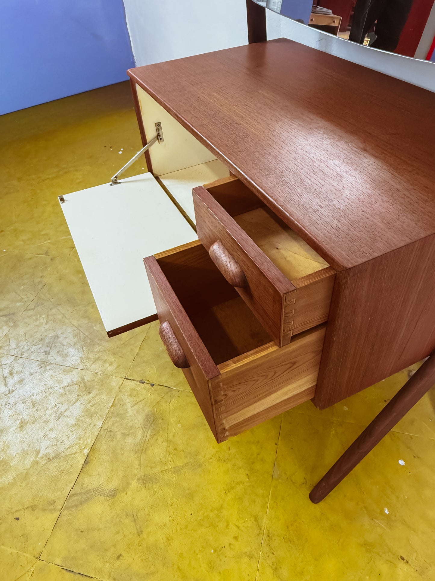 Toletta Danese Anni '50 Teak | 2 Cassetti Specchio Restaurata 78cm