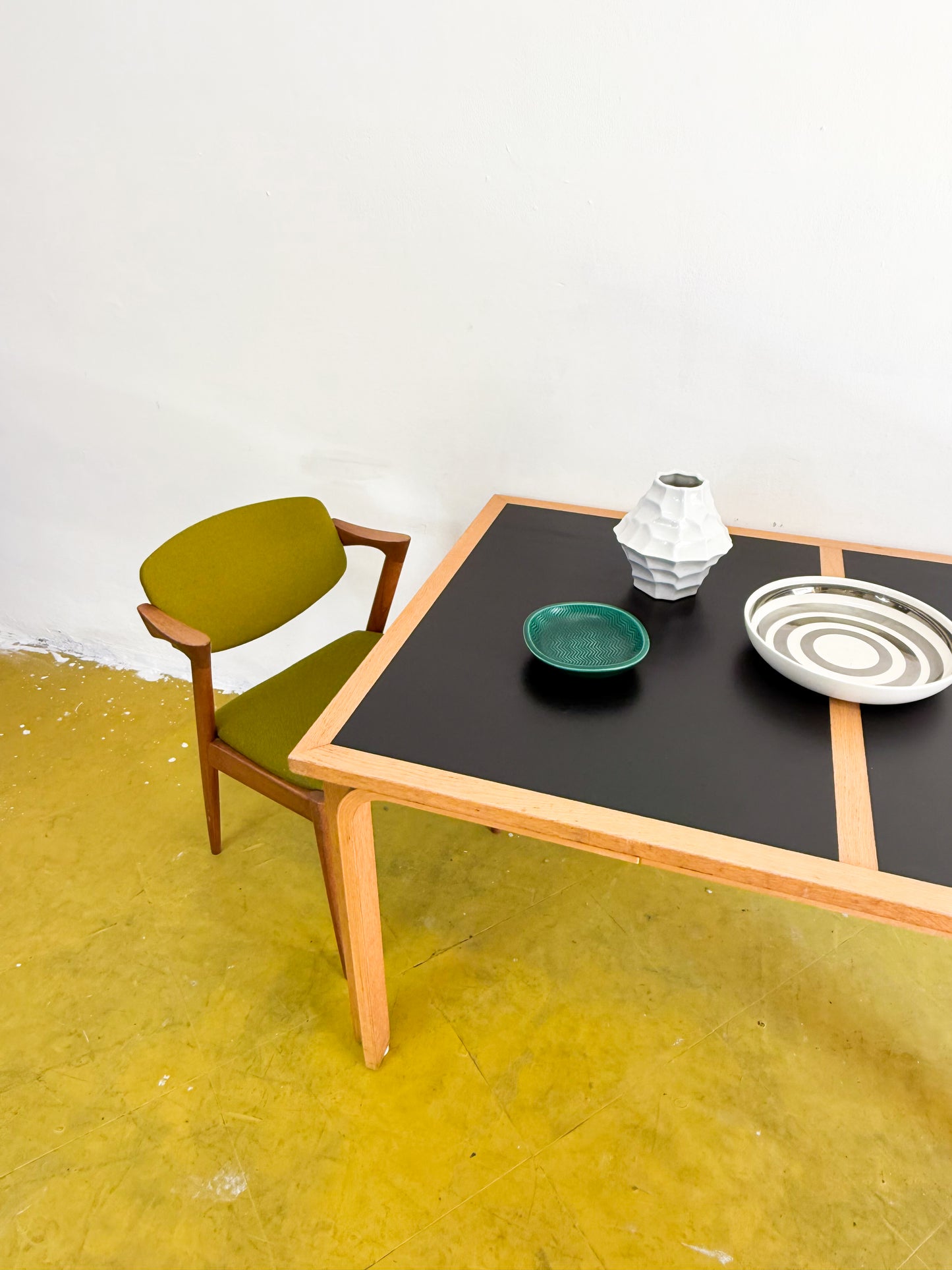 Tavolo Magnus Olesen vintage design danese anni 50 [89ck1124] misure L.136 H.71 P.90