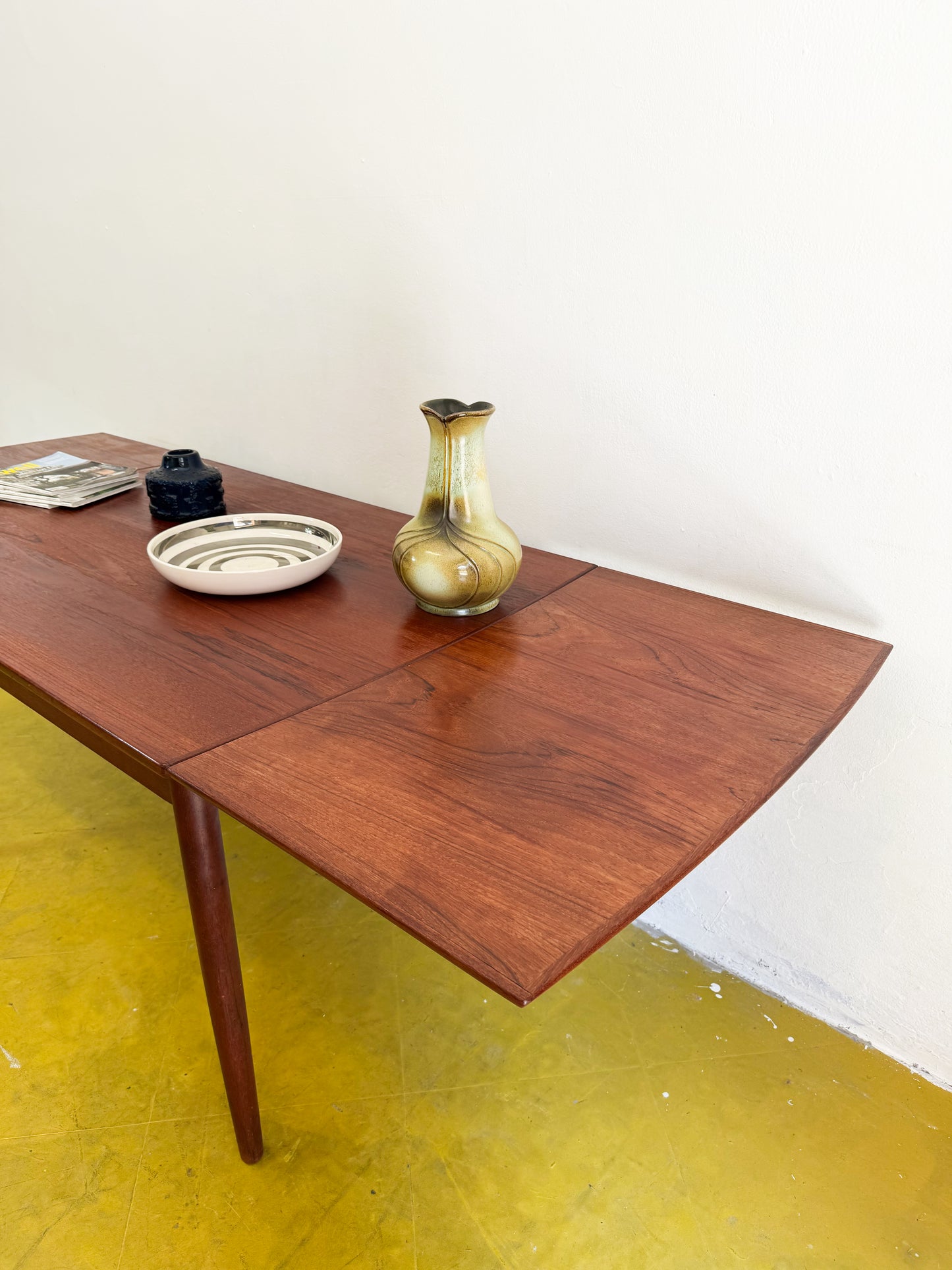 Tavolo vintage design danese anni 50 [87vnt4] misure L.123 P.85 H.75