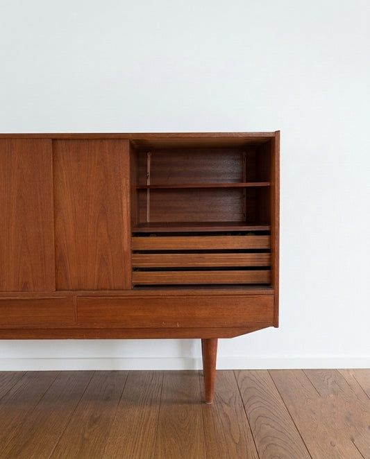 Armadio teak due ante e cassetti | design danese anni '60 | 99vnt150