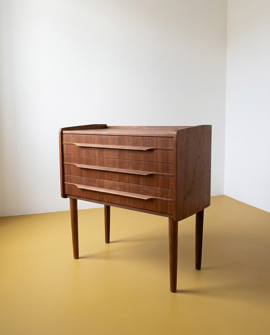Comodino danese vintage anni '60 teak | tre cassetti | 99vntX