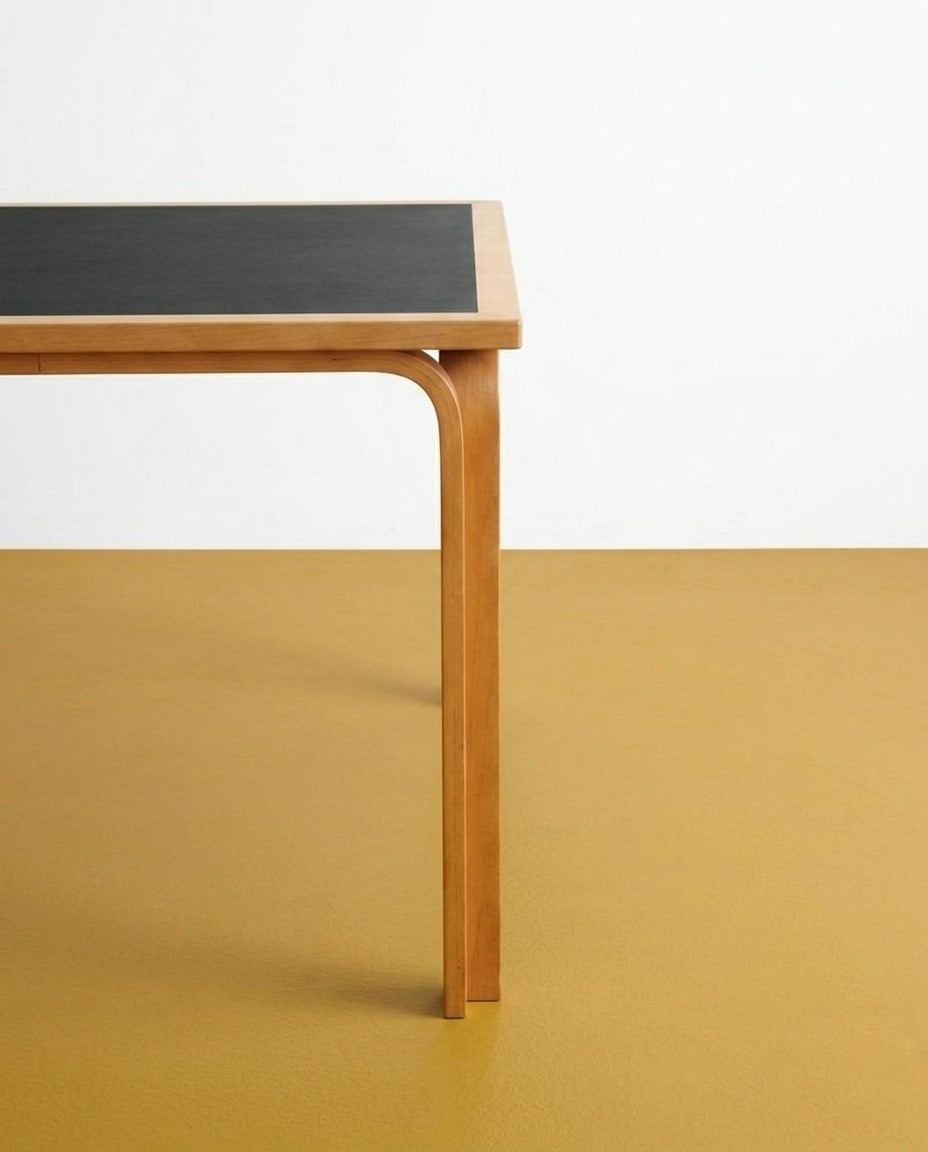 Tavolo Magnus Olesen nero design danese anni 60 | 140cm | 98ck2
