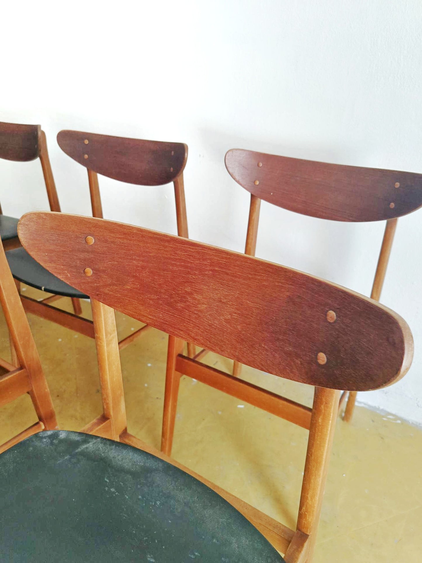 Sedie design danese vintage anni 50 [87j] * da ristoffare * misure L.45 H.78/45 P.45