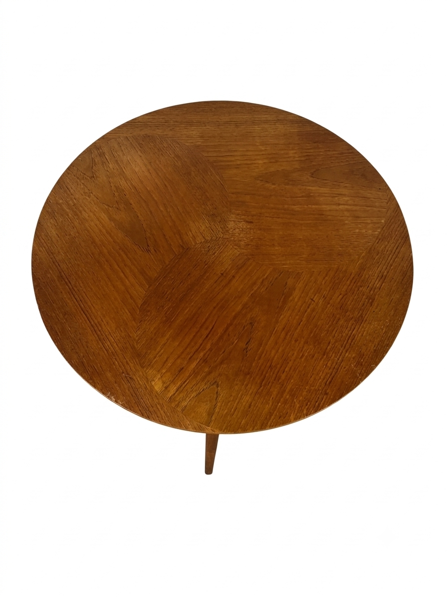 Piano in teak con venatura a raggiera del tavolino Holger Georg Jensen