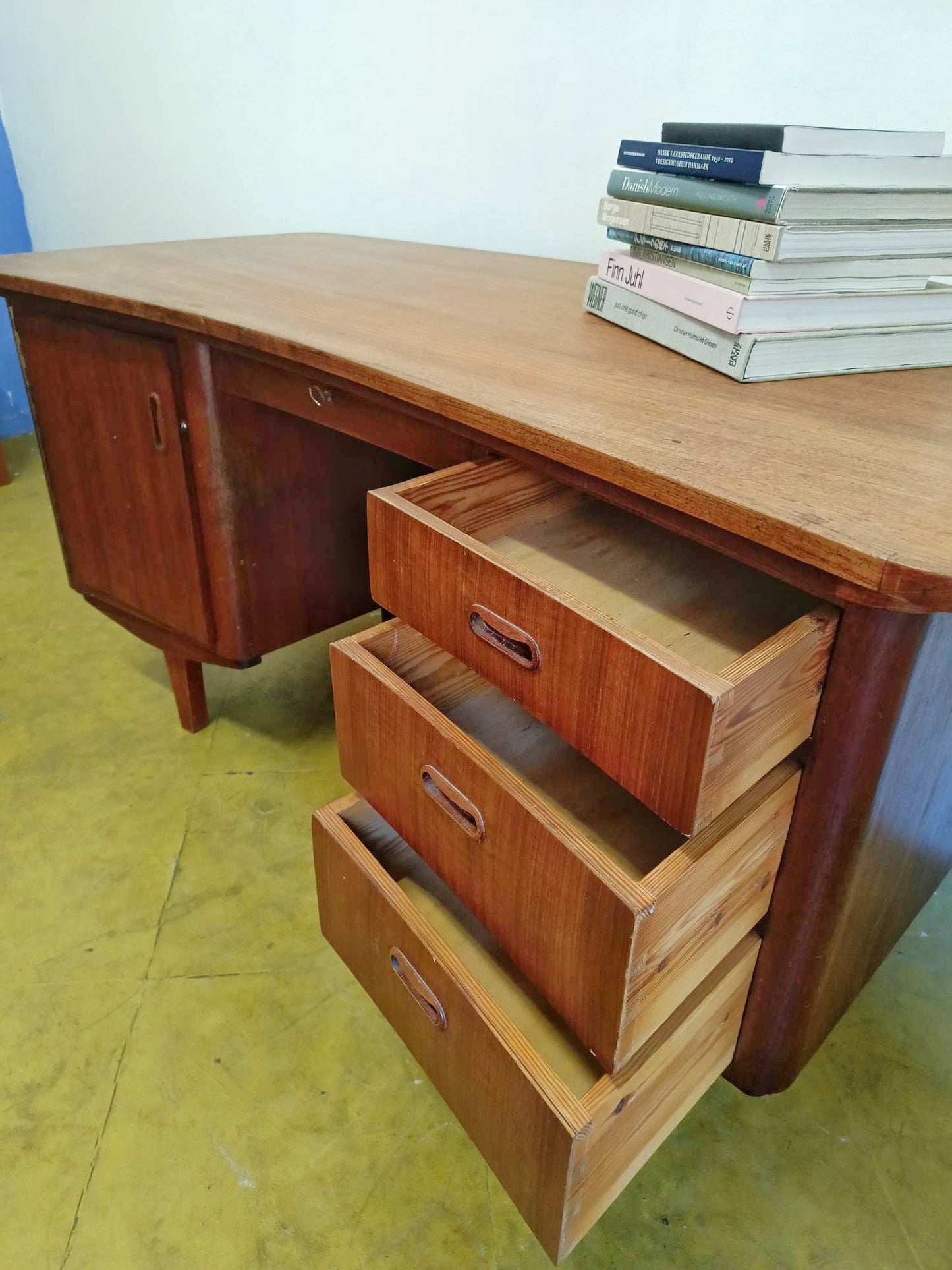 Scrivania Danese Vintage Anni '50 Teak | Piano curvo 143cm