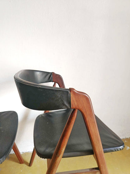 Sedie Th.Harlev mod.205 design danese originale vintage anni 60 [74st-4] * da ristoffare * misure H.73/44 L.50 P.46