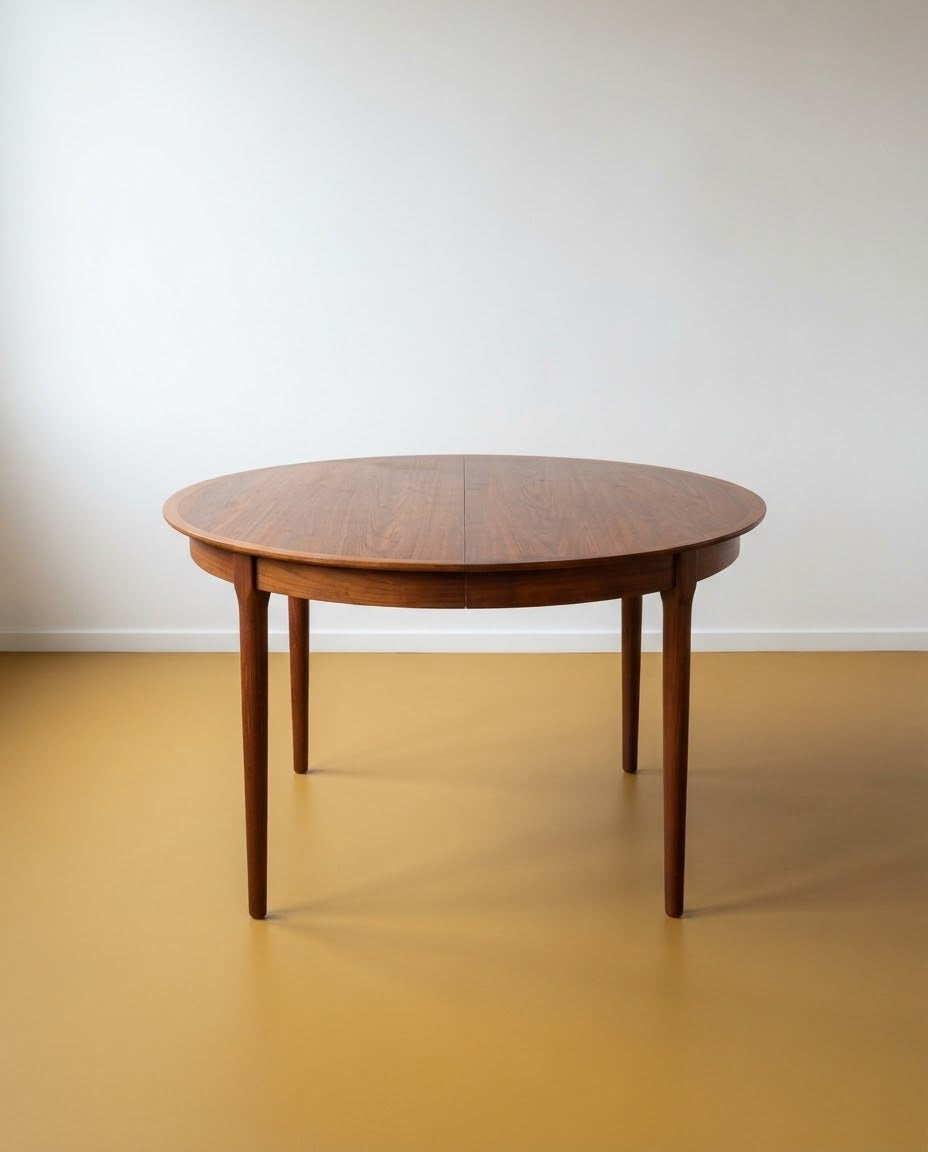 Tavolo rotondo teak Ø121 design danese vintage 1960 | 99ck2463 | IN FASE DI RESTAURO