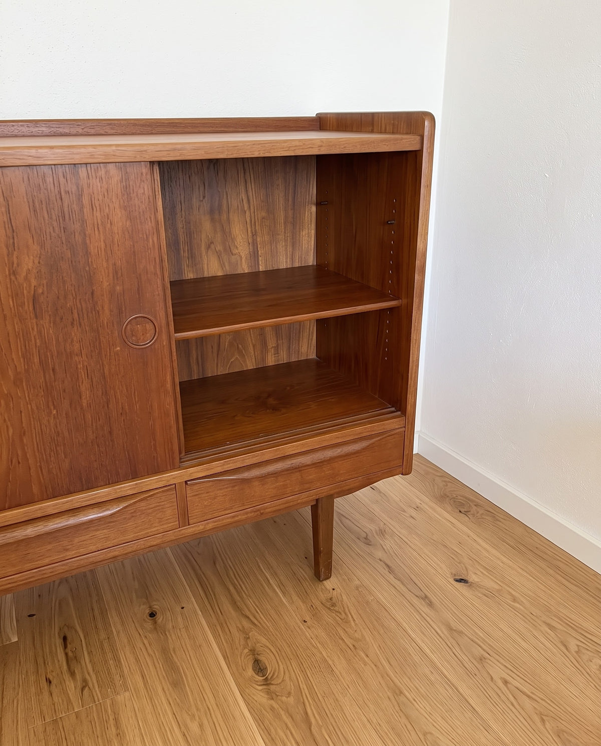 Credenza Johannes Andersen design danese vintage anni 50 | 100vnt4