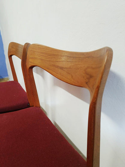 Sedie Henning Kjærnulf design danese vintage anni 50 | set 4 sedie bordeaux