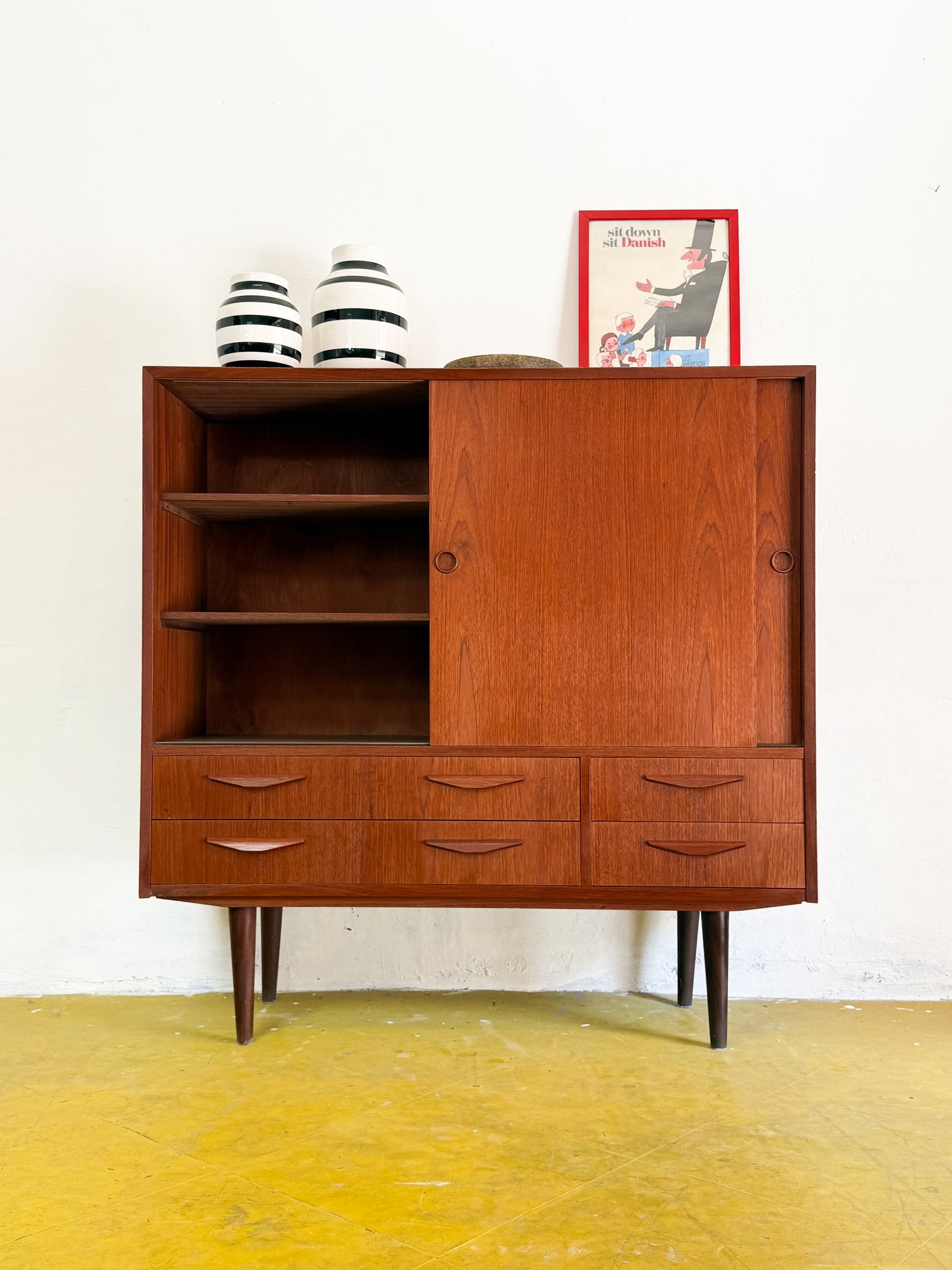 Credenza design danese vintage anni 50 [91vnt7] misure L.120 H.122 P.41