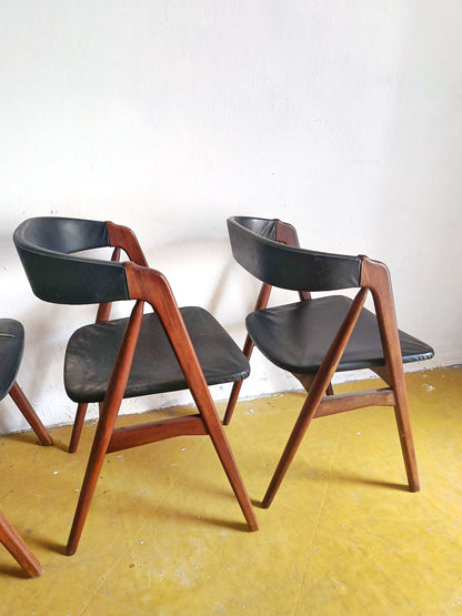 Sedie Th.Harlev mod.205 design danese originale vintage anni 60 [74st-4] * da ristoffare * misure H.73/44 L.50 P.46